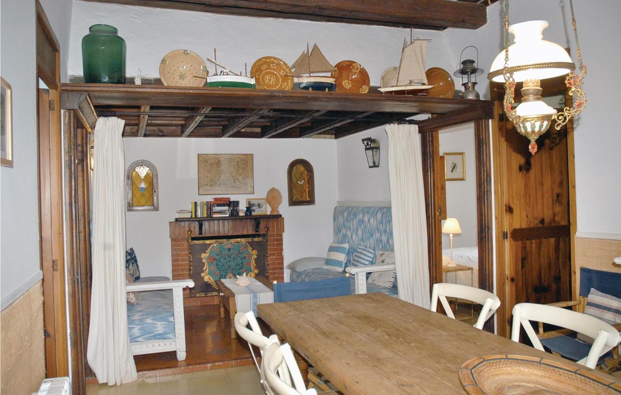 Stunning In San Telmo With Kitchen Holiday home Sant Elm